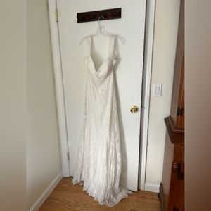 Wilderly Bride by Allure Daisy wedding dress in Ivory